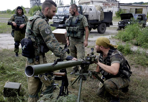 Giao tranh ác liệt, Ukraine lại đưa pháo hạng nặng lên giới tuyến